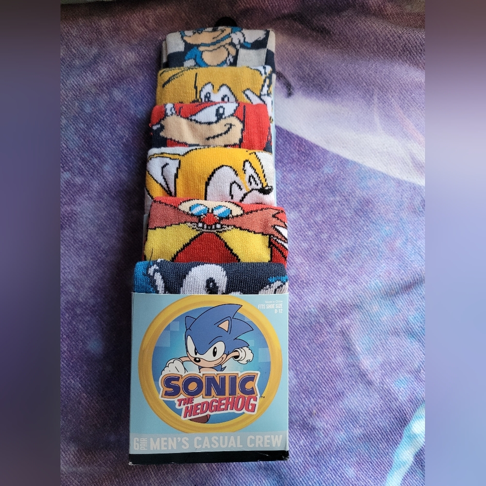 New in box sonic socks